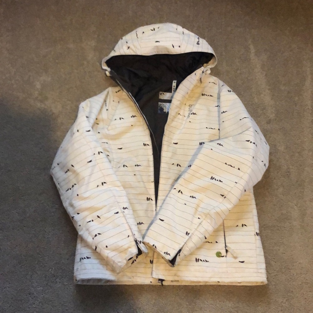 Burton White and Black Women's Jacket bird on a wire